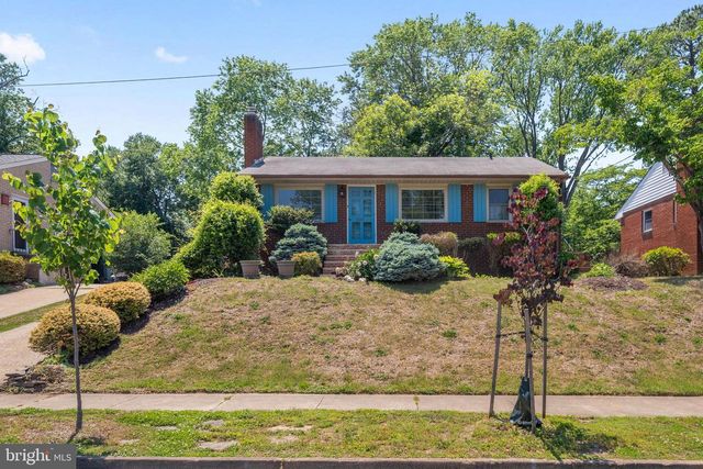 3204 LINDEN AVE, Fredericksburg, VA 22401