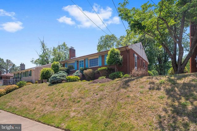3204 LINDEN AVE, Fredericksburg, VA 22401