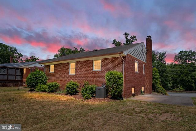 3204 LINDEN AVE, Fredericksburg, VA 22401