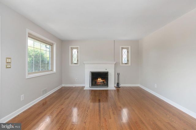 3204 LINDEN AVE, Fredericksburg, VA 22401