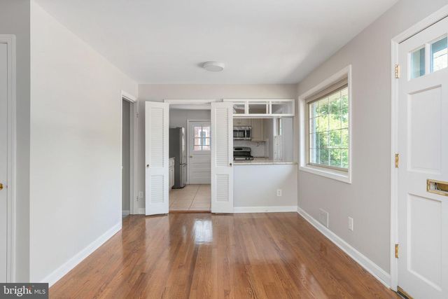 3204 LINDEN AVE, Fredericksburg, VA 22401