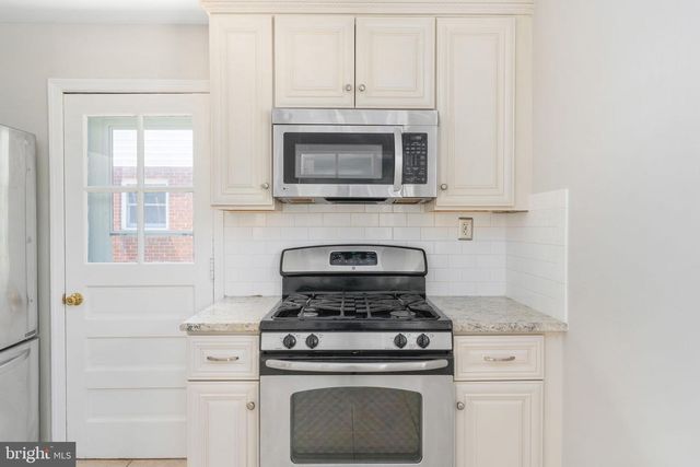 3204 LINDEN AVE, Fredericksburg, VA 22401