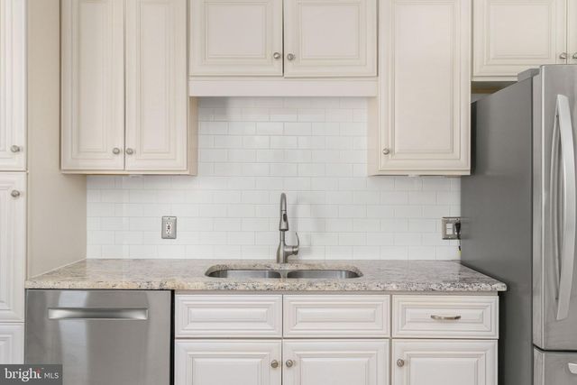 3204 LINDEN AVE, Fredericksburg, VA 22401