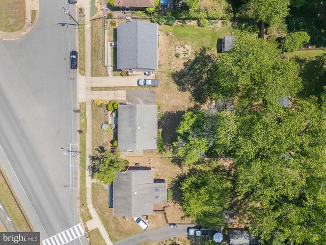 3204 LINDEN AVE, Fredericksburg, VA 22401