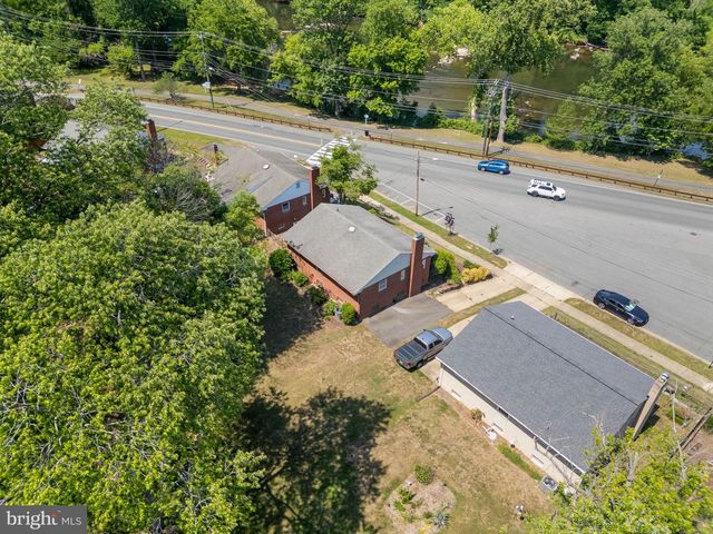3204 LINDEN AVE, Fredericksburg, VA 22401