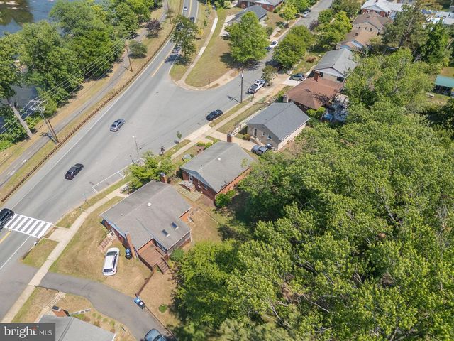 3204 LINDEN AVE, Fredericksburg, VA 22401