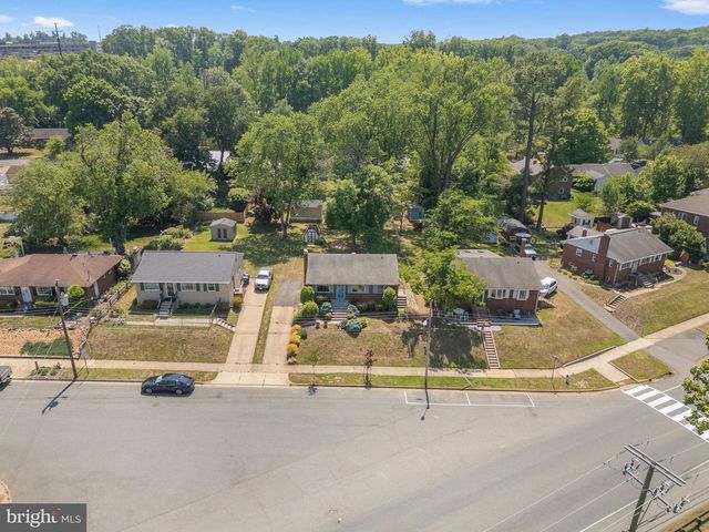 3204 LINDEN AVE, Fredericksburg, VA 22401