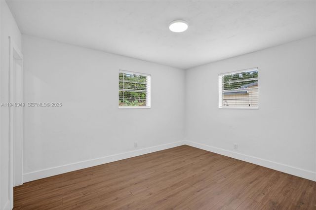 7721 NW 35th St, Davie, FL 33024