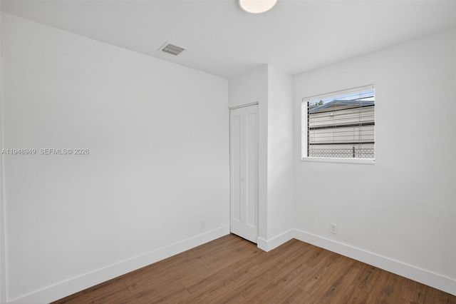 7721 NW 35th St, Davie, FL 33024