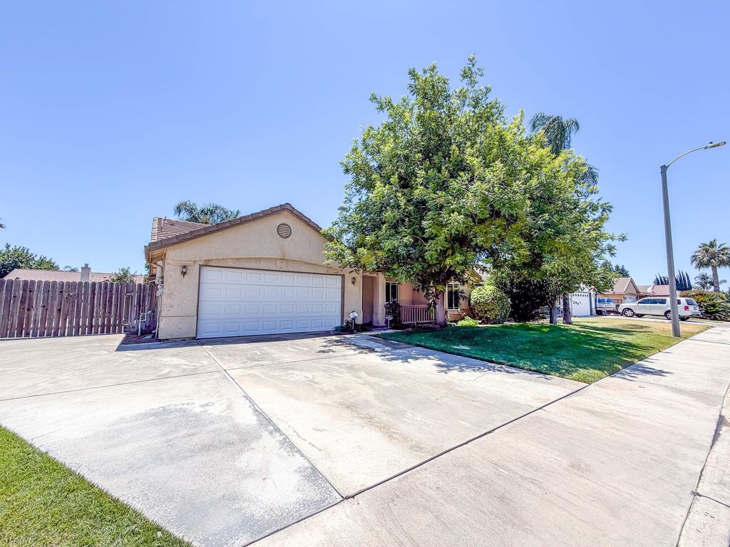 Image 1 of property listing at 2451 W Cheryll Avenue, Porterville, CA 93257