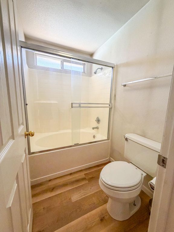 Image 12 of property listing at 2451 W Cheryll Avenue, Porterville, CA 93257