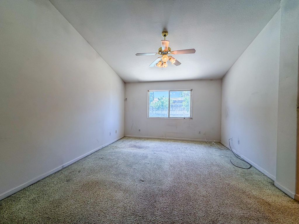Image 8 of property listing at 2451 W Cheryll Avenue, Porterville, CA 93257