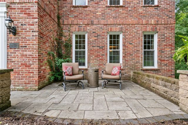 2474 Wedgewood Drive, Franklin Park, PA 15090