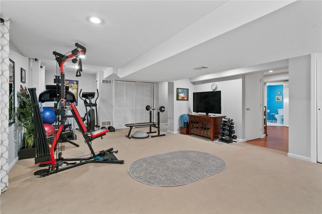 2474 Wedgewood Drive, Franklin Park, PA 15090