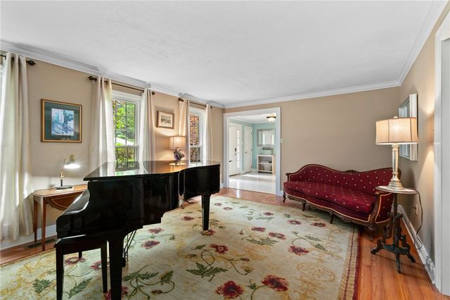 2474 Wedgewood Drive, Franklin Park, PA 15090