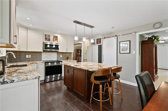 2474 Wedgewood Drive, Franklin Park, PA 15090