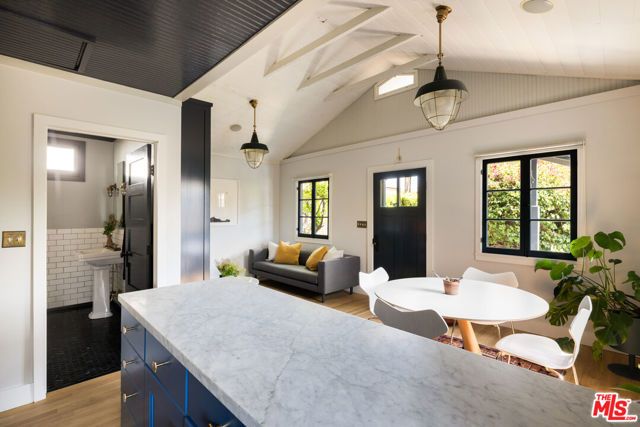 4311 Clayton Avenue, Los Angeles, CA 90027