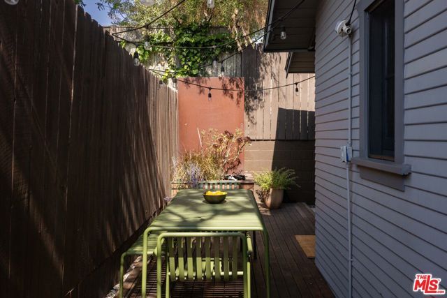 4311 Clayton Avenue, Los Angeles, CA 90027