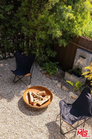 4311 Clayton Avenue, Los Angeles, CA 90027