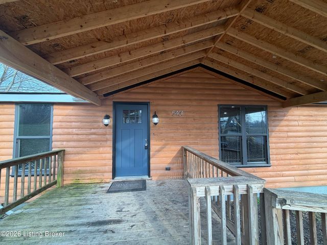 5401 Cedarwood Dr, Louisville, KY 40272