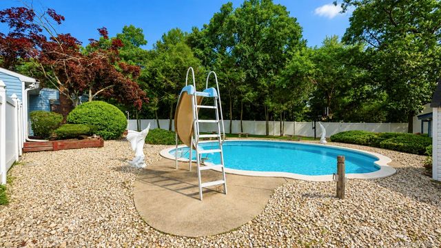 12 Heather Court, Centereach, NY 11720