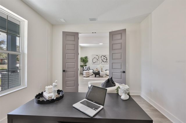 3315 W ROGERS AVENUE, Tampa, FL 33611