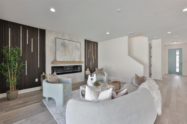 3315 W ROGERS AVENUE, Tampa, FL 33611