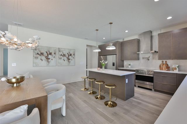 3315 W ROGERS AVENUE, Tampa, FL 33611