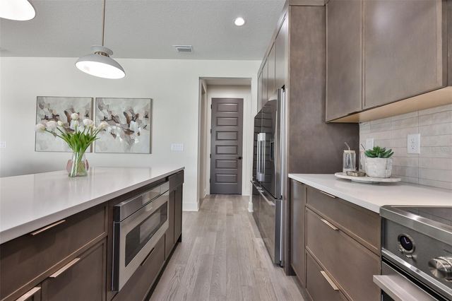 3315 W ROGERS AVENUE, Tampa, FL 33611