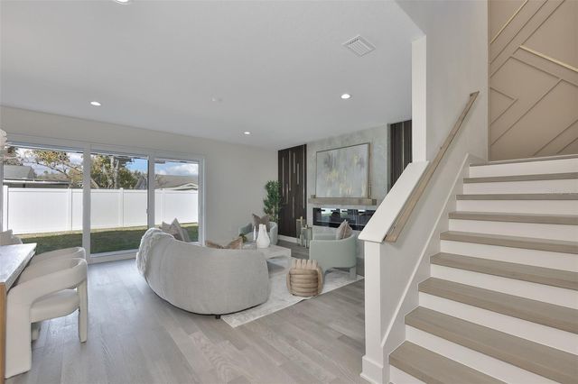 3315 W ROGERS AVENUE, Tampa, FL 33611