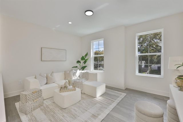 3315 W ROGERS AVENUE, Tampa, FL 33611