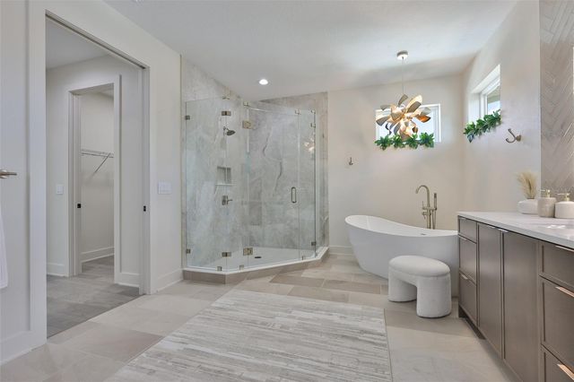 3315 W ROGERS AVENUE, Tampa, FL 33611