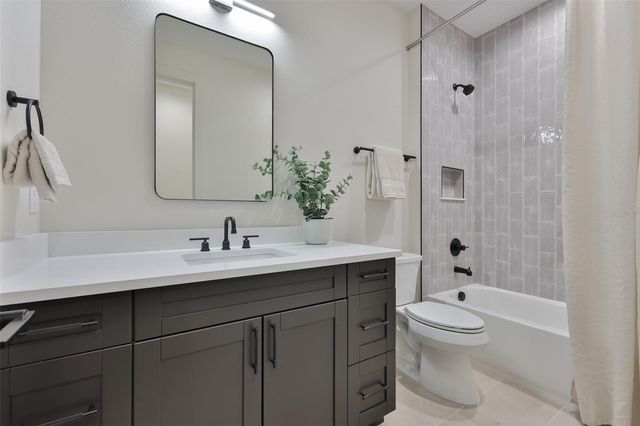 3315 W ROGERS AVENUE, Tampa, FL 33611