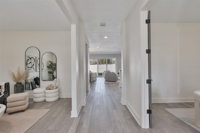 3315 W ROGERS AVENUE, Tampa, FL 33611