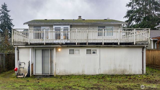 928 N 98th Street, Seattle, WA 98103