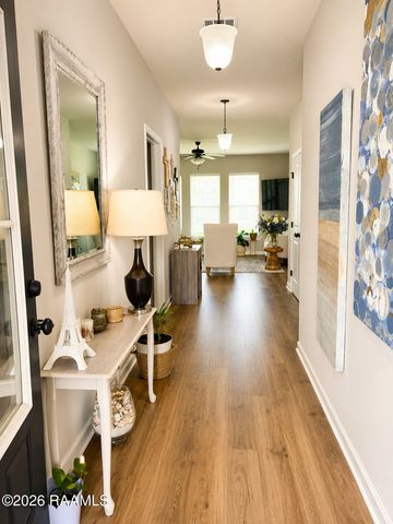 601 Grassy Meadows Lane, Lafayette, LA 70506
