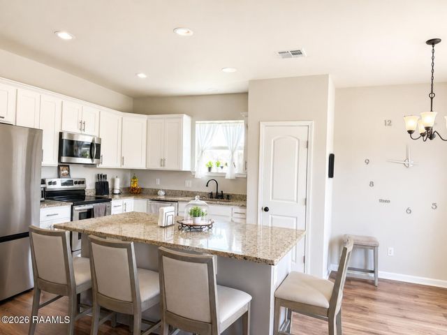 601 Grassy Meadows Lane, Lafayette, LA 70506