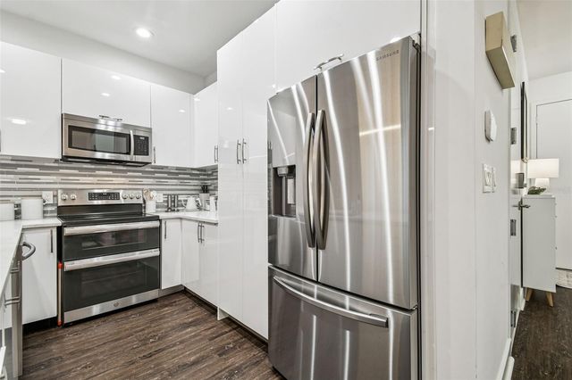 8708 PALM RANCHES PLACE, Tampa, FL 33614