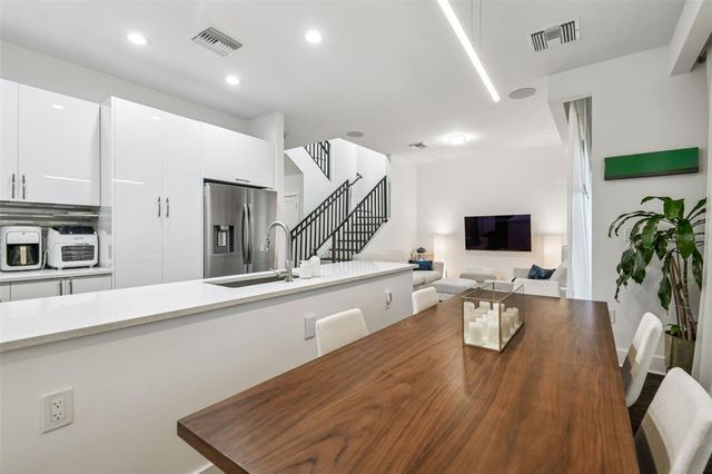 8708 PALM RANCHES PLACE, Tampa, FL 33614