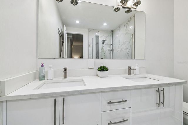 8708 PALM RANCHES PLACE, Tampa, FL 33614