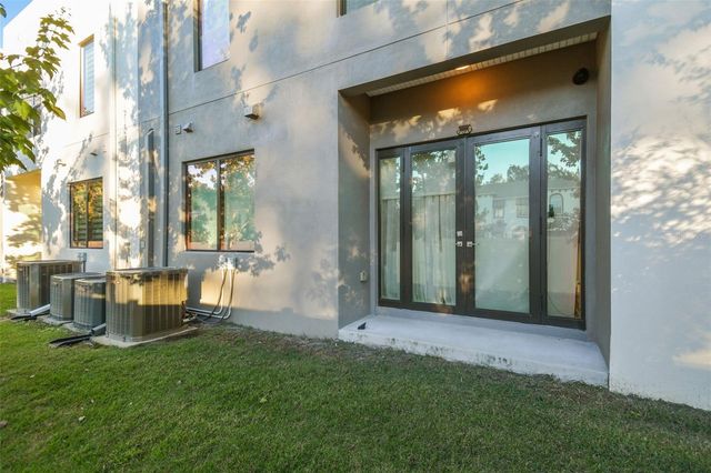 8708 PALM RANCHES PLACE, Tampa, FL 33614