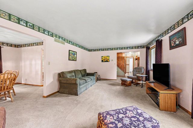 5688 W Waters Road, Ann Arbor, MI 48103