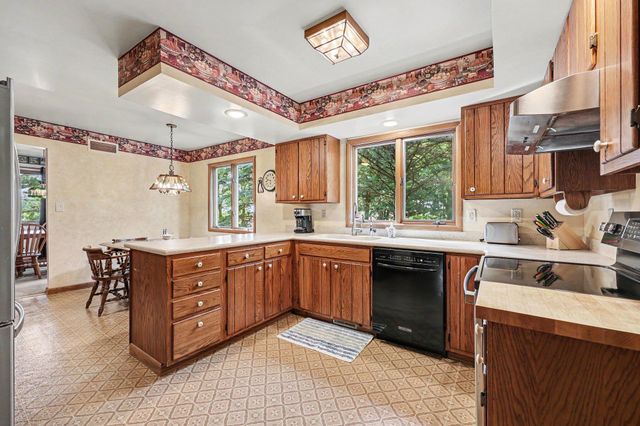 5688 W Waters Road, Ann Arbor, MI 48103