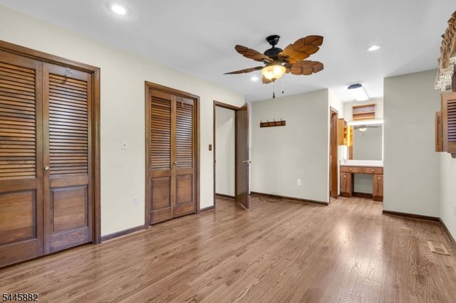 20 Cora Ln, Chester Twp., NJ 07930