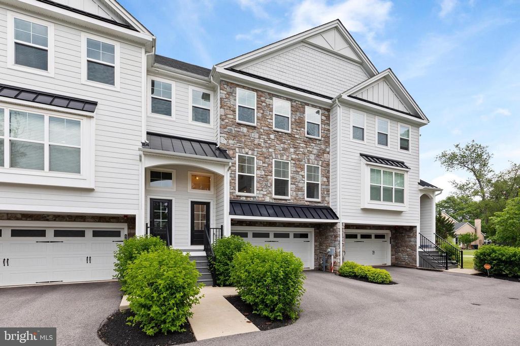 4113 ADDISON CT, Lafayette Hill, PA 19444