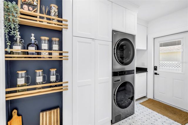 650 63RD AVENUE S, St Petersburg, FL 33705