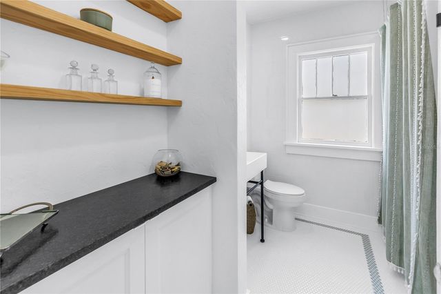 650 63RD AVENUE S, St Petersburg, FL 33705