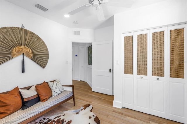 650 63RD AVENUE S, St Petersburg, FL 33705