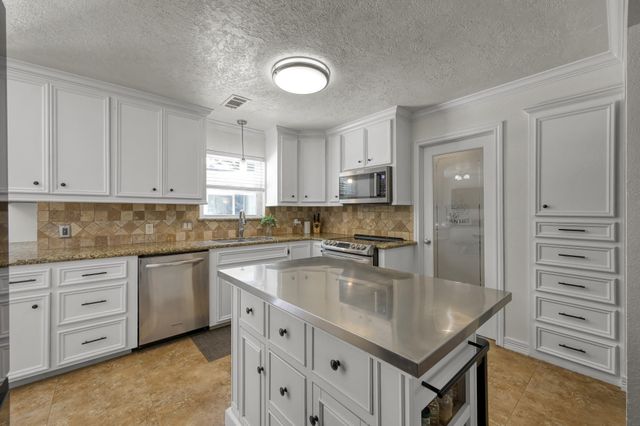 6107 Craigway Road, Spring, TX 77389