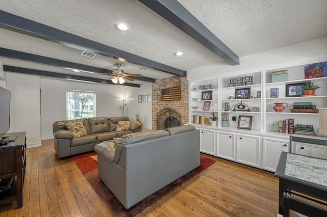6107 Craigway Road, Spring, TX 77389